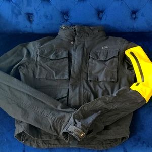 Off-White x Nike Women's Cropped Jacket Size XS